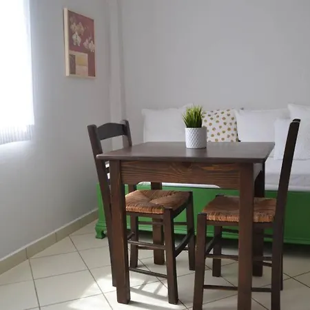 Hibiscus House Parikia (Paros)