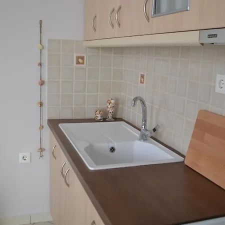 Apartment Hibiscus House